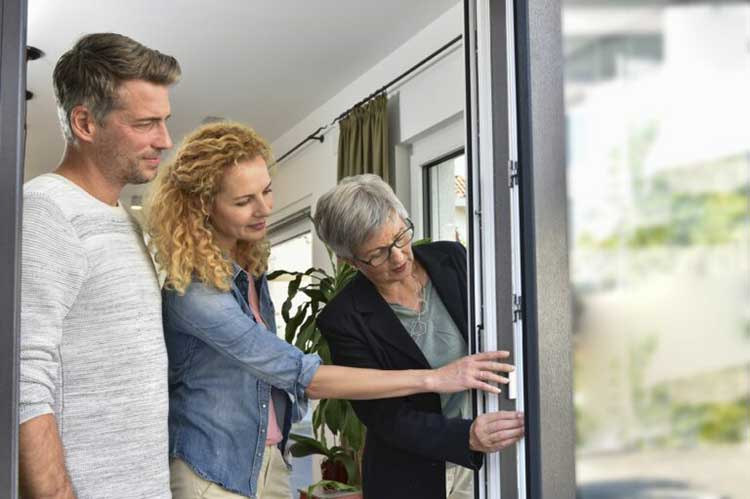 Was Heimwerker bei der Sanierung selbst tun können – und was sie lassen sollten 