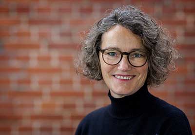 Porträtfoto von Prof. Dr. Anja Rosen