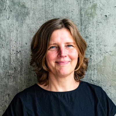 Dr.-Ing. Kirsten David ist zuständig für die Projektleitung und die Verbundkoordination von IntelMOD und KIMM. Zudem hat sie eine Forschungsstelle für Immobilienrecht (FIR), Universität Bielefeld. Markus Artz
