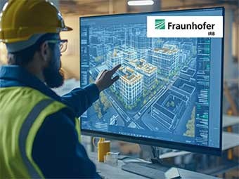Fotomontage: Eine Person in Schutzkleidung steht vor einem großen Monitor, auf dem eine digitale 3-D-Architekturvisualisierung mehrerer Gebäudekomplexe mit Straßen zu sehen ist. 